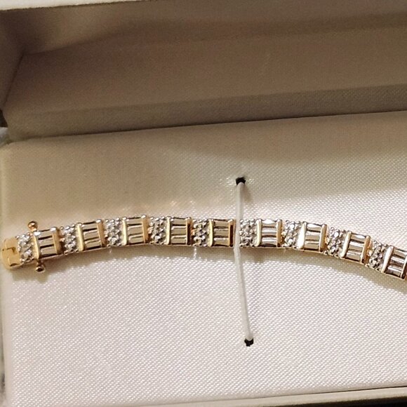 New Diamond essence bracelet - Picture 3 of 4